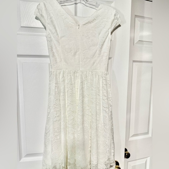 Girl Like New Bery Love Lace White Flower Dress Size S​​​​​​​ - Picture 2 of 4
